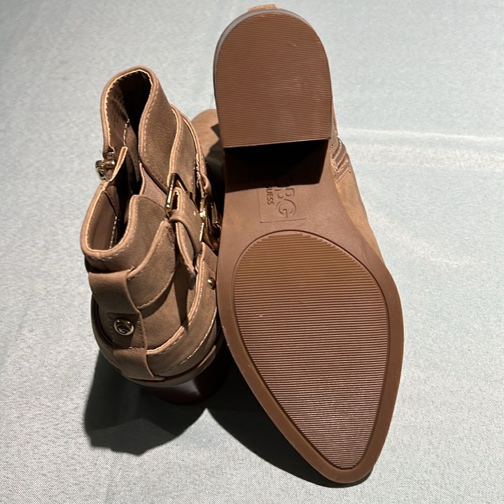 GBG Guess Los Angeles Women's GG Dusty Pointy‎ Toe Booties B37 - Picture 9 of 10